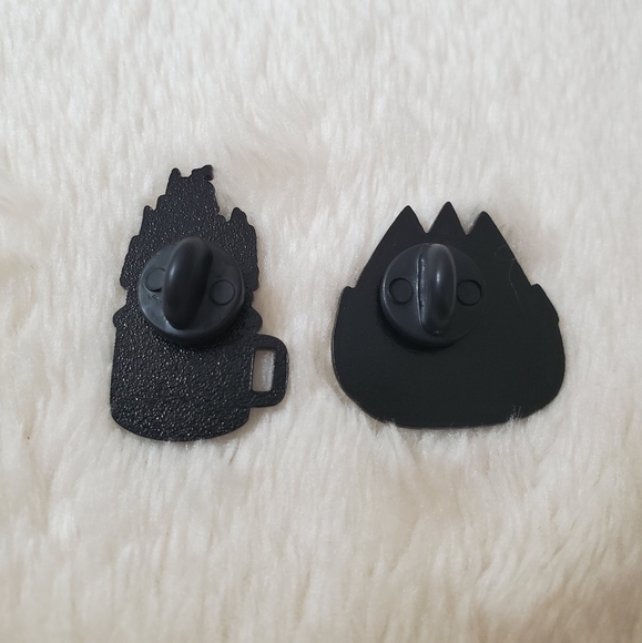 Pins - Picture 5 of 8